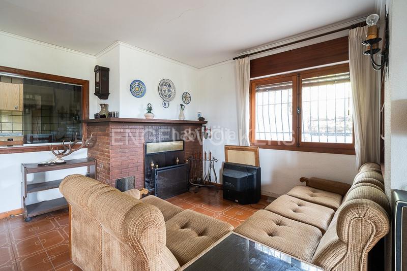 Foto 9d2da421-1715-4894-b90b-e0eed1e901a1. Casa amb calefacció aparcament piscina a Urbanizaciones Gandia