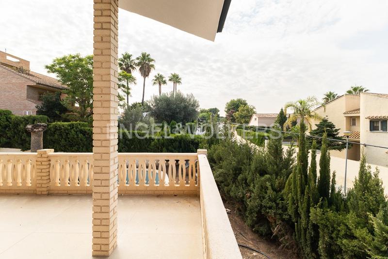 Foto 01ed5dc6-825d-4e87-ab9a-57479ea3b256. Casa con riscaldamento parcheggio piscina in Torre en Conill-Cumbres de San Antonio Bétera