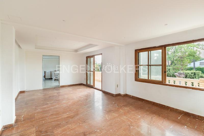 Foto 2d9fe709-251b-45d7-b135-233fedc53d2d. Casa con riscaldamento parcheggio piscina in Torre en Conill-Cumbres de San Antonio Bétera