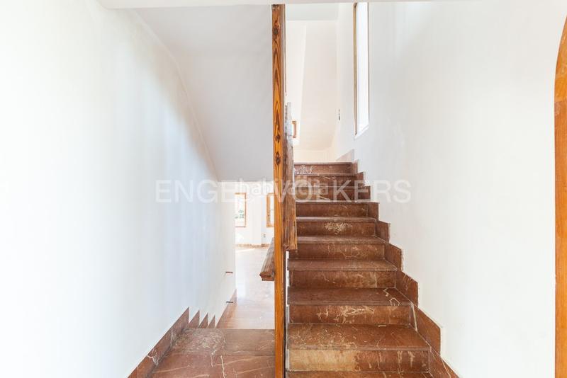 Foto d9613de6-d000-4c08-ad28-31a71c1ded9e. Casa con riscaldamento parcheggio piscina in Torre en Conill-Cumbres de San Antonio Bétera