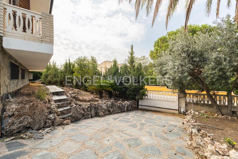 Foto f6a7a7f8-638a-4ad6-8064-08d1d27b8152. Casa con riscaldamento parcheggio piscina in Torre en Conill-Cumbres de San Antonio Bétera