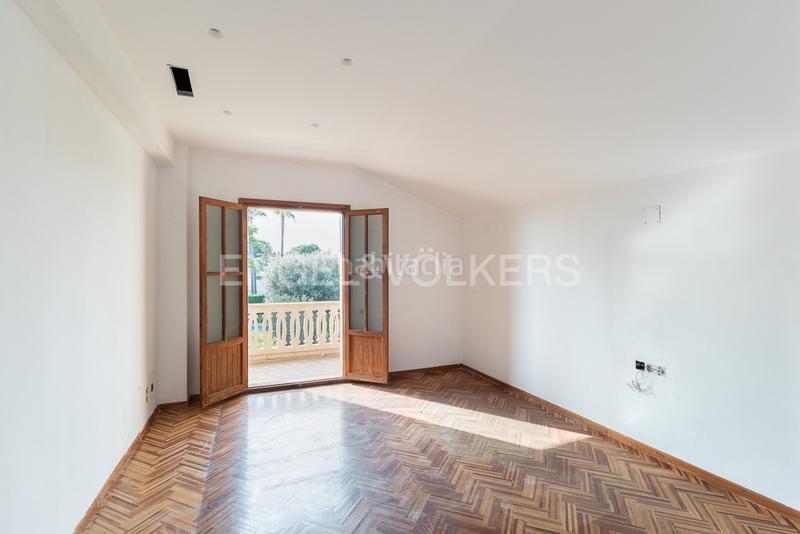 Foto fee55d58-1b19-47c6-9b5b-7c1cc30ac71a. Casa con riscaldamento parcheggio piscina in Torre en Conill-Cumbres de San Antonio Bétera