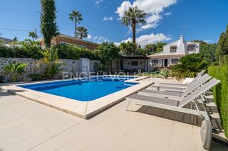 Lloguer Casa a Cap Martí - El Tossalet - Pinomar. Magnífica casa de estilo boho en jávea