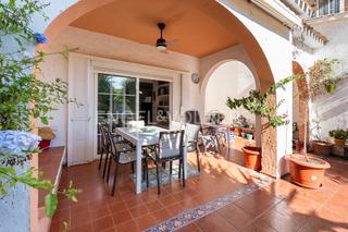 Maison jumelée à Playa del Puig. Chalet a pasos de mar y cerca de valencia.