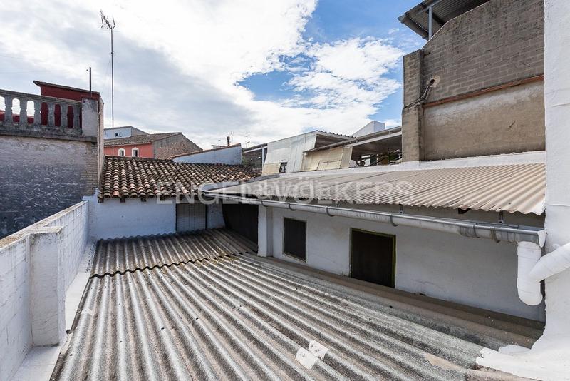 Foto 1e5e70a3-a3ad-4079-b9c7-afea0e7d71b7. Casa  de pueblo con gran patio en Carcaixent