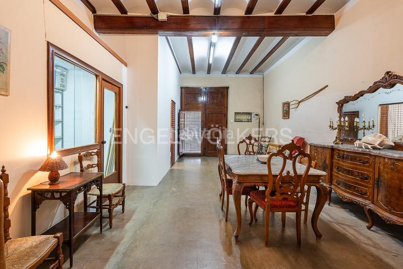 Foto a3d82c16-4f9d-49fa-8213-436dd93d9987. Casa  de pueblo con gran patio en Carcaixent