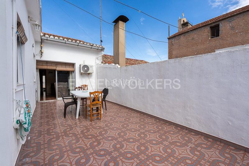 Foto f08143be-43ac-4eee-a8d4-d840c19a4938. Casa  de pueblo con gran patio en Carcaixent