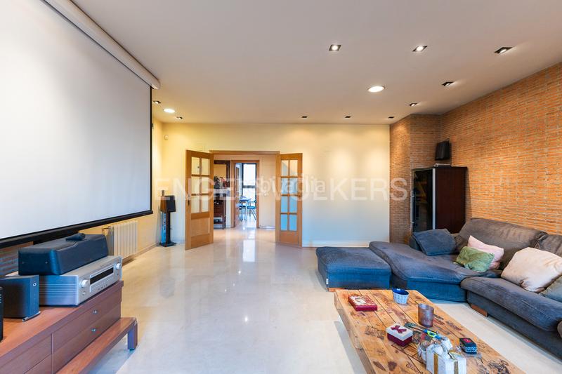 Foto 8ab60425-321b-41cd-9aa9-988bade67a62. Appartement avec chauffage parking piscine dans Sant Pau Valencia