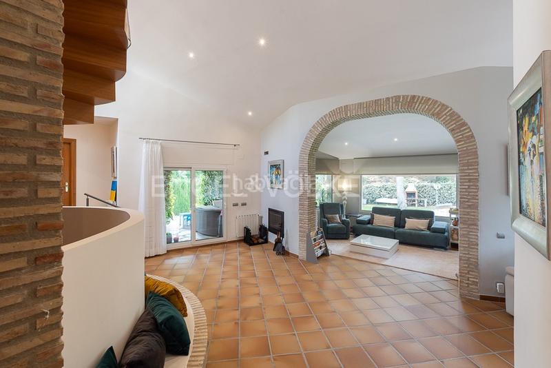 Foto 31b514ee-3464-46b9-885f-dda8d6d1bc29. House with heating parking in Centro-El Castillo Sagunt