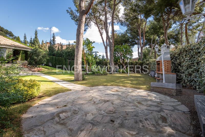 Foto 51208aa4-799e-4824-a4d1-a0140c145cb1. House with heating parking in Centro-El Castillo Sagunt