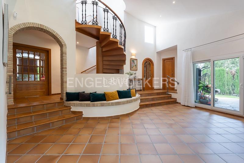 Foto c25b3536-2822-4cbb-ab8c-613d95d6e222. House with heating parking in Centro-El Castillo Sagunt