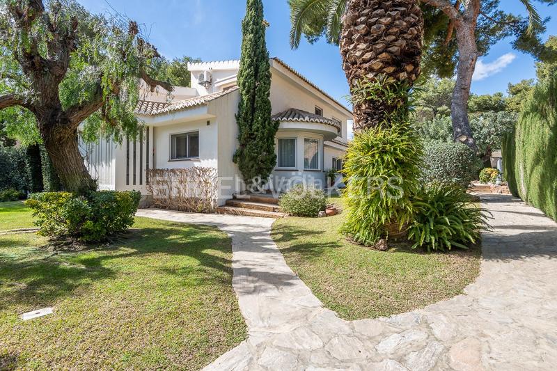 Foto cbf6c7b5-9227-4acd-948c-4edb27d41689. House with heating parking in Centro-El Castillo Sagunt