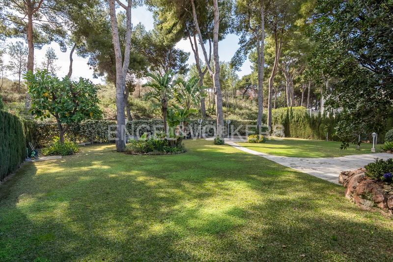 Foto ccd40cec-13ac-4565-a603-2445411c7336. House with heating parking in Centro-El Castillo Sagunt