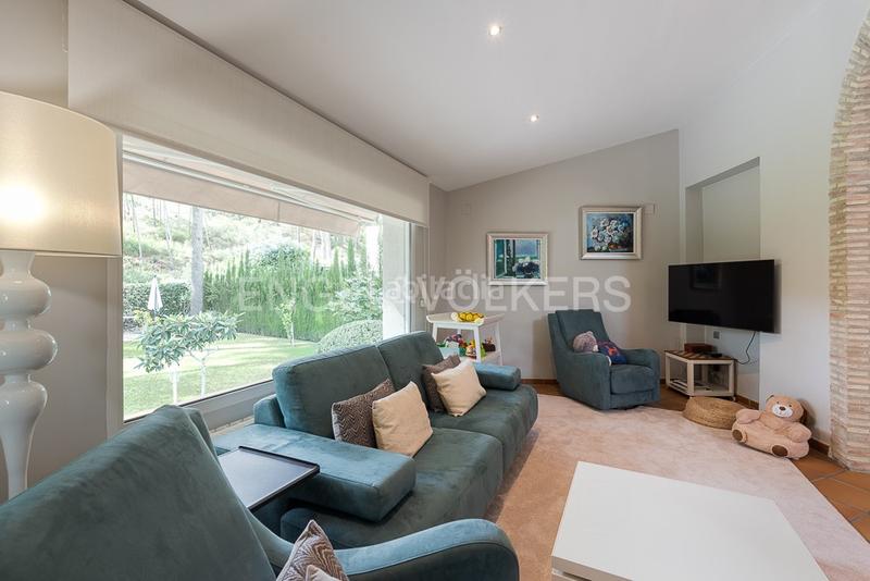 Foto dd0301bc-5143-4f26-b275-19eea84c2ae4. House with heating parking in Centro-El Castillo Sagunt