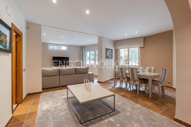 Foto f05aa910-62bd-434b-99d7-b6d048944e8a. House with heating parking in Centro-El Castillo Sagunt