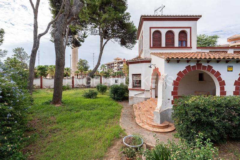 Foto 3e31e8d6-960c-4de9-bcad-1b38c30e108e. Casa  unifamiliar única junto al faro en Canet d´en Berenguer