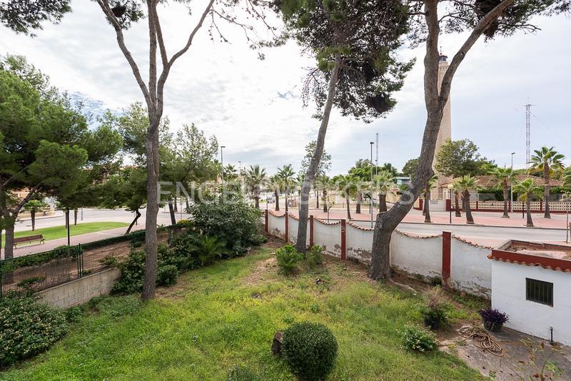 Foto 5a9bb5d5-3b10-4bbc-b51a-dc5e91c7cf6e. Casa  unifamiliar única junto al faro en Canet d´en Berenguer