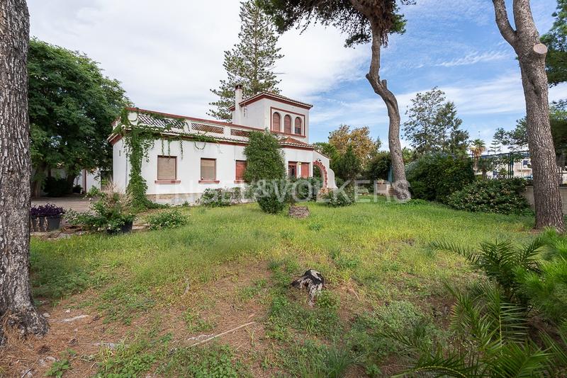 Foto a826ec61-2757-4ff0-9760-18a19b201559. Casa  unifamiliar única junto al faro en Canet d´en Berenguer