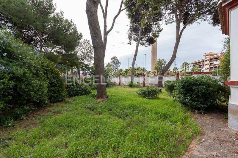Foto c2103a4a-2bf5-4c8f-adf7-1e2bd1b76a65. Casa  unifamiliar única junto al faro en Canet d´en Berenguer