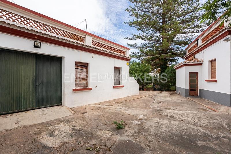 Foto f7fb1bad-f984-4029-ae4b-b149c3fd1d14. Casa  unifamiliar única junto al faro en Canet d´en Berenguer