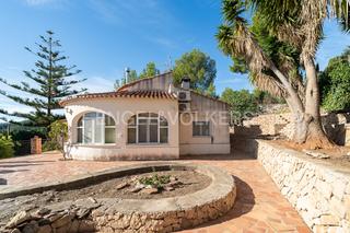 Haus in Oliva Pueblo. Encantador chalet con vistas al mar y a la montaña en oliva