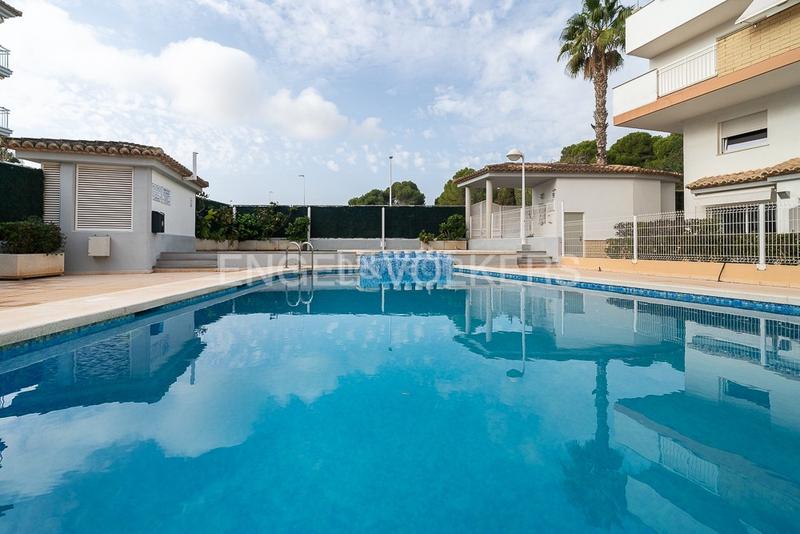 Foto 136dc549-b5c2-4051-87e6-4223c7b16efc. Dúplex coqueto duplex en planta baja en el Puerto de jávea en Xàbia