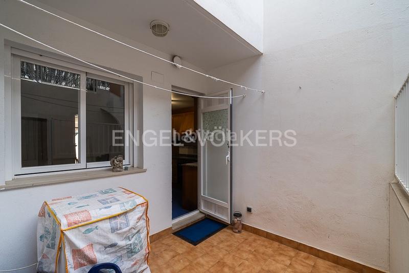 Foto 963ff2e3-9543-4156-a1c8-95e960ad420c. Dúplex coqueto duplex en planta baja en el Puerto de jávea en Xàbia