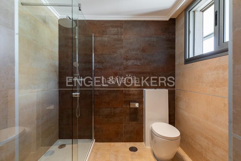 Foto 00dd3d9e-0152-48a3-8233-45e9e4a88829. Apartament amb calefacció aparcament a La Punta Valencia