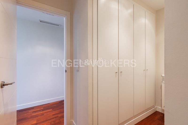 Foto 1240255e-23b0-4c68-8ccd-2b99f74b0375. Apartament amb calefacció aparcament a La Punta Valencia