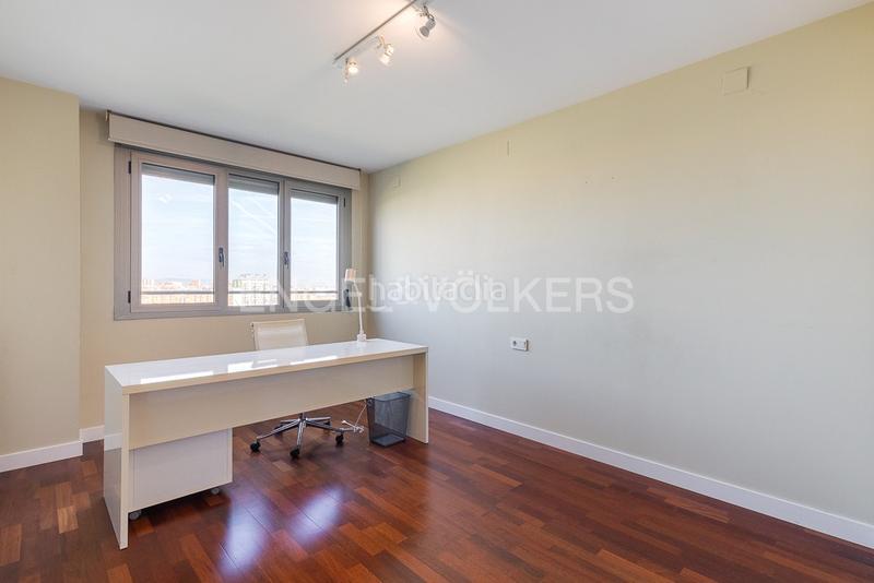 Foto 273f28b3-b65f-4c24-b487-9430111bfbda. Apartament amb calefacció aparcament a La Punta Valencia