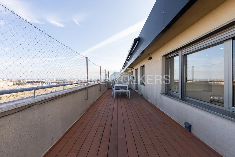 Foto a35558e3-2d59-4096-a342-e2b816338b3a. Apartament amb calefacció aparcament a La Punta Valencia