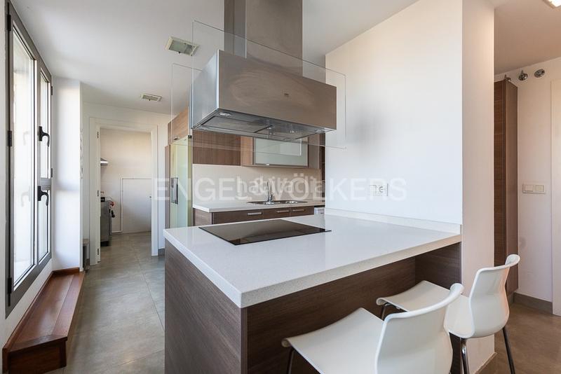 Foto e115b6c5-3a51-4ef7-9145-90dd0474684f. Apartament amb calefacció aparcament a La Punta Valencia