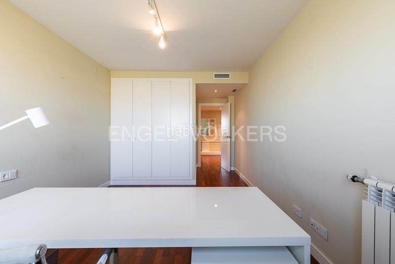 Foto e85a68dd-91c4-459f-a4a2-bfe0d9cfc714. Apartament amb calefacció aparcament a La Punta Valencia