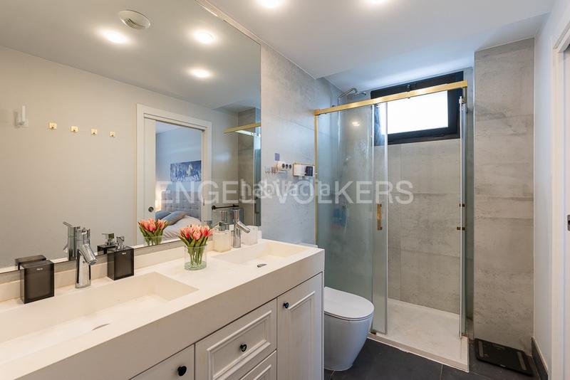 Foto 15dad59f-6bfa-48b6-9e57-053403860251. Piccolo appartamento con riscaldamento parcheggio piscina in Valencia