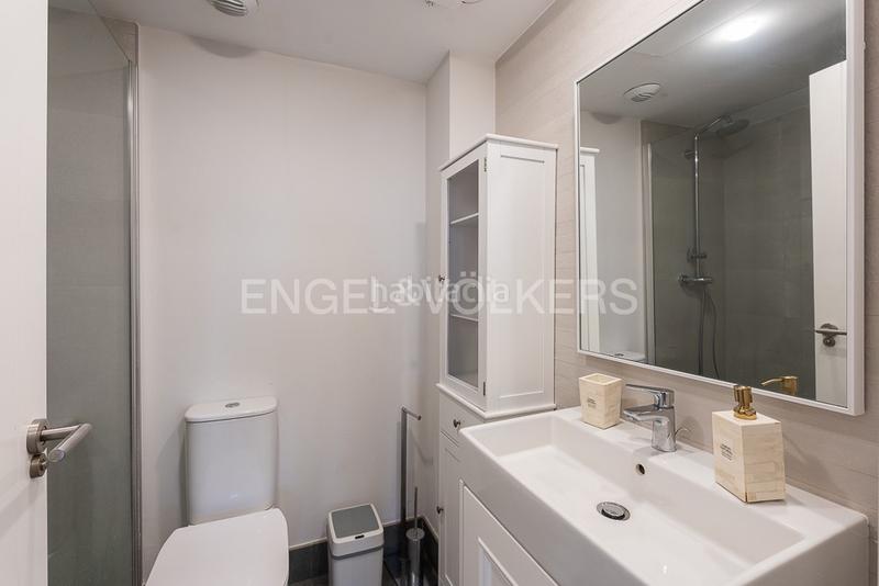 Foto d78d6453-f234-4619-870d-2b5eb0897722. Piccolo appartamento con riscaldamento parcheggio piscina in Valencia