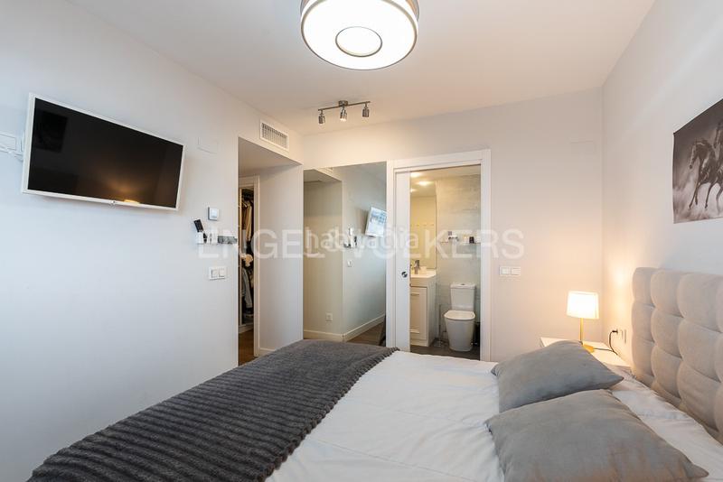 Foto ec1f1cb5-a4b7-4195-a743-00698a7b4162. Piccolo appartamento con riscaldamento parcheggio piscina in Valencia