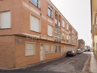 Apartament a Casinos. Piso bien ubicado con tres dormitorios y plaza garaje en casinos