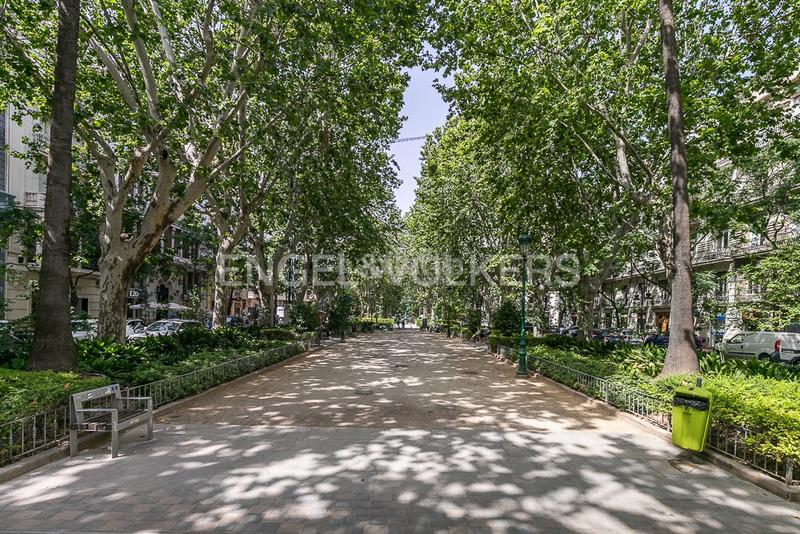 Foto d52c7006-69df-4514-9f71-9ebf8a85ab89. Apartamento luminosa vivienda con elementos originales en jorge juan en Valencia