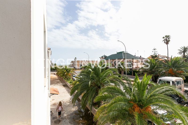 Foto 79726e6f-f93d-4599-b071-97a88811e907. Casa adossada amb calefacció aparcament a La Patacona Alboraya