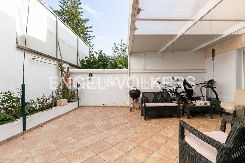Foto ed3cb5d6-8b21-420a-8467-56f537f83b53. Casa adossada amb calefacció aparcament a La Patacona Alboraya