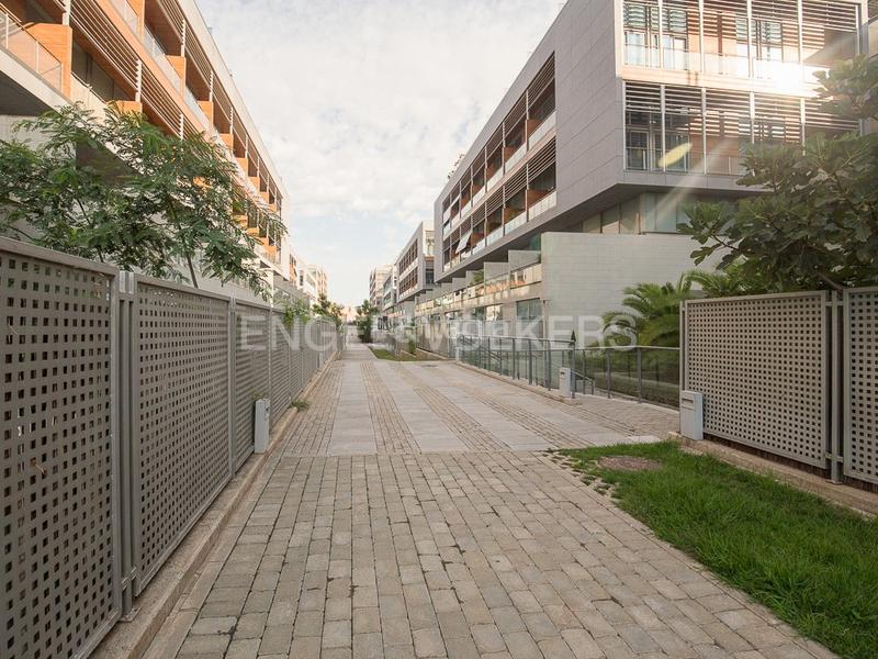 Foto d7c92183-6344-4bd9-850d-0af7eb39f74d. Loft fantástico loft con terraza en Vara de Quart Valencia