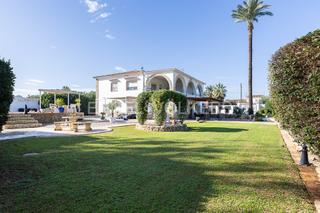 Casa a La Xara-La Sella. Villa mediterránea de lujo con piscina climatizada cerca de déni