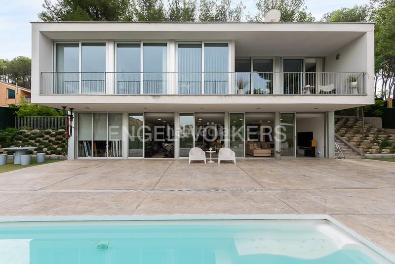 Foto 1613f4e5-5ef4-497a-9ef5-8665e6670315. Casa con riscaldamento parcheggio piscina in Torres Torres