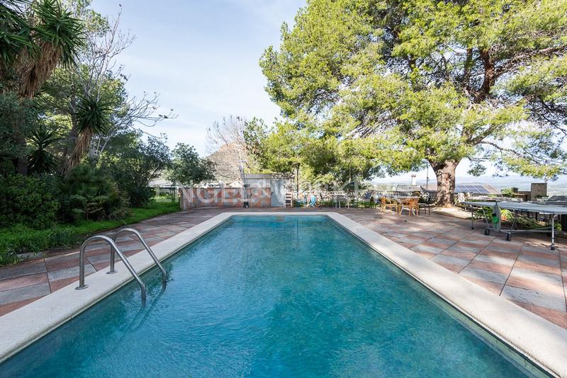 Foto b48c46e7-379c-484f-a1c3-311bb1b28127. Casa amb calefacció aparcament piscina a Gilet