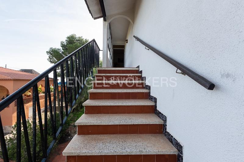 Foto b5cb326c-d206-4849-9b7f-a47587e0103c. Casa amb calefacció aparcament piscina a Gilet