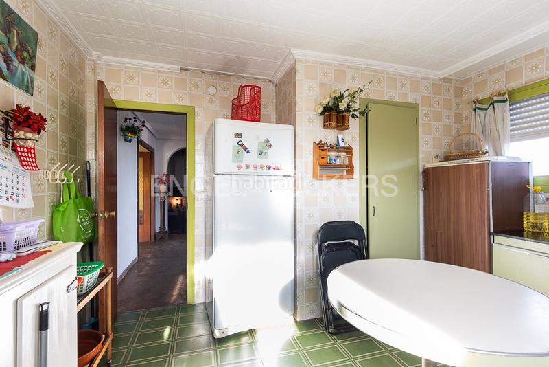 Foto cade790f-9626-4942-968e-5645a2bf661f. Casa amb calefacció aparcament piscina a Gilet