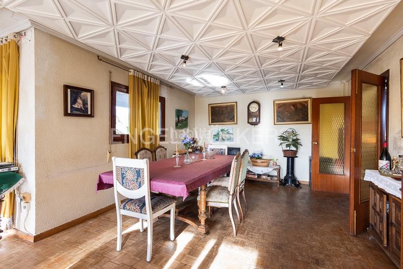 Foto d73174f7-6f9c-48f9-a1d5-54e28564f5bc. Casa amb calefacció aparcament piscina a Gilet