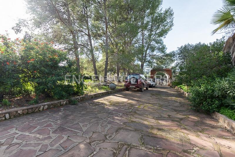 Foto db8cb706-8139-4713-8d3c-920d6c84e0c4. Casa amb calefacció aparcament piscina a Gilet