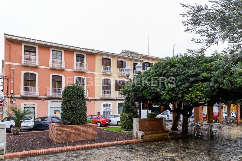 Foto 186ed715-2ec8-4c28-aa6b-6b31536c259b. Apartamento oportunidad de inversión en la glorieta denia en Dénia