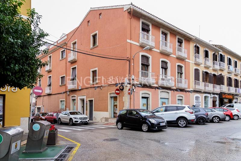 Foto 937fbc44-e6b3-4afd-81b3-55b7da92344c. Apartamento oportunidad de inversión en la glorieta denia en Dénia